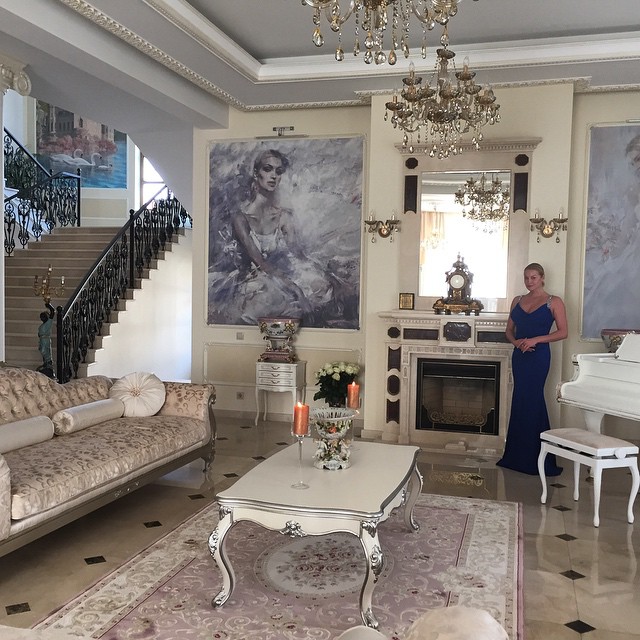 Анастасия Волочкова в новом доме