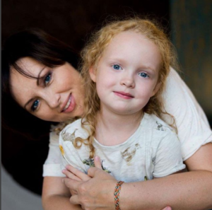 Елена Ксенофонтова с дочерью Софией фото 2017 из Инстаграма